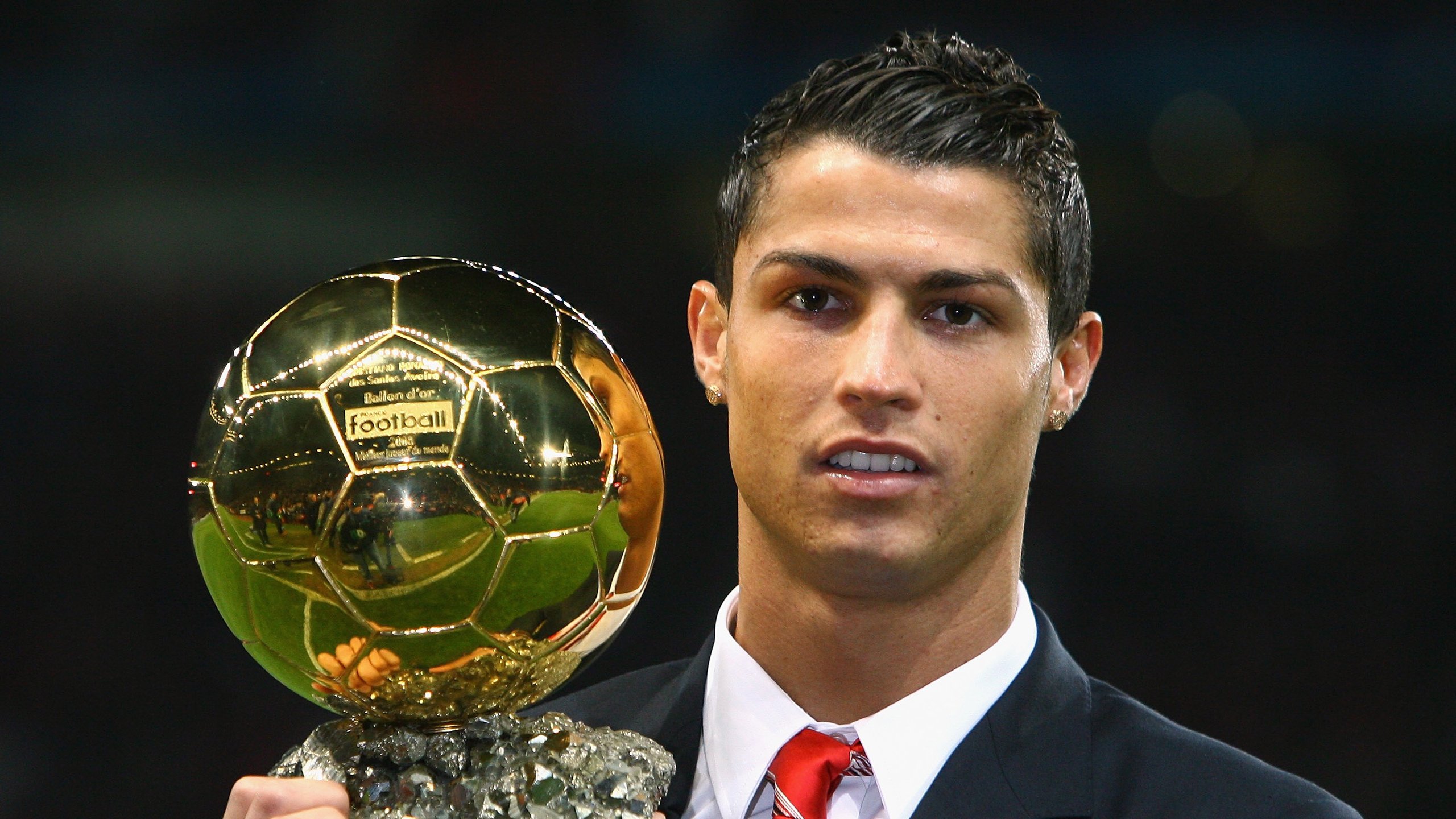 九游网页版官网-UEFA官方发布欧冠年度最佳阵容，2020-2021欧冠最佳阵容